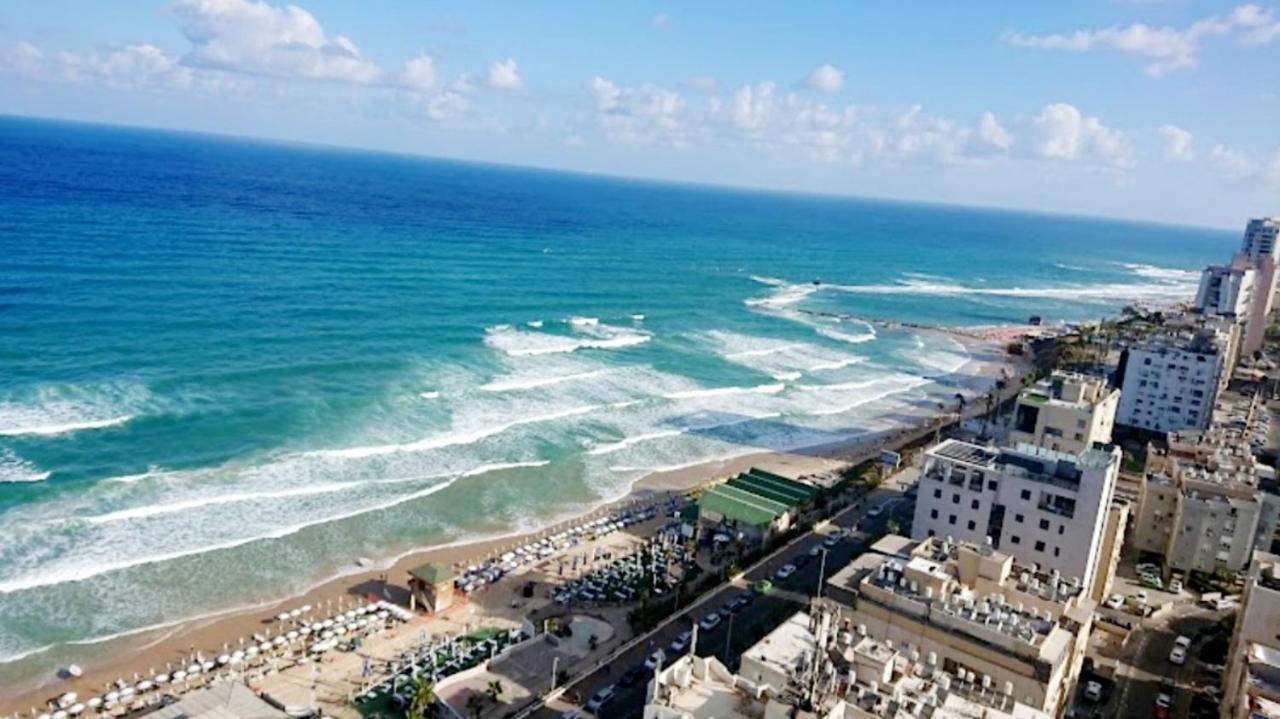 612 Apartment On The Beach Bat Yam Exterior foto